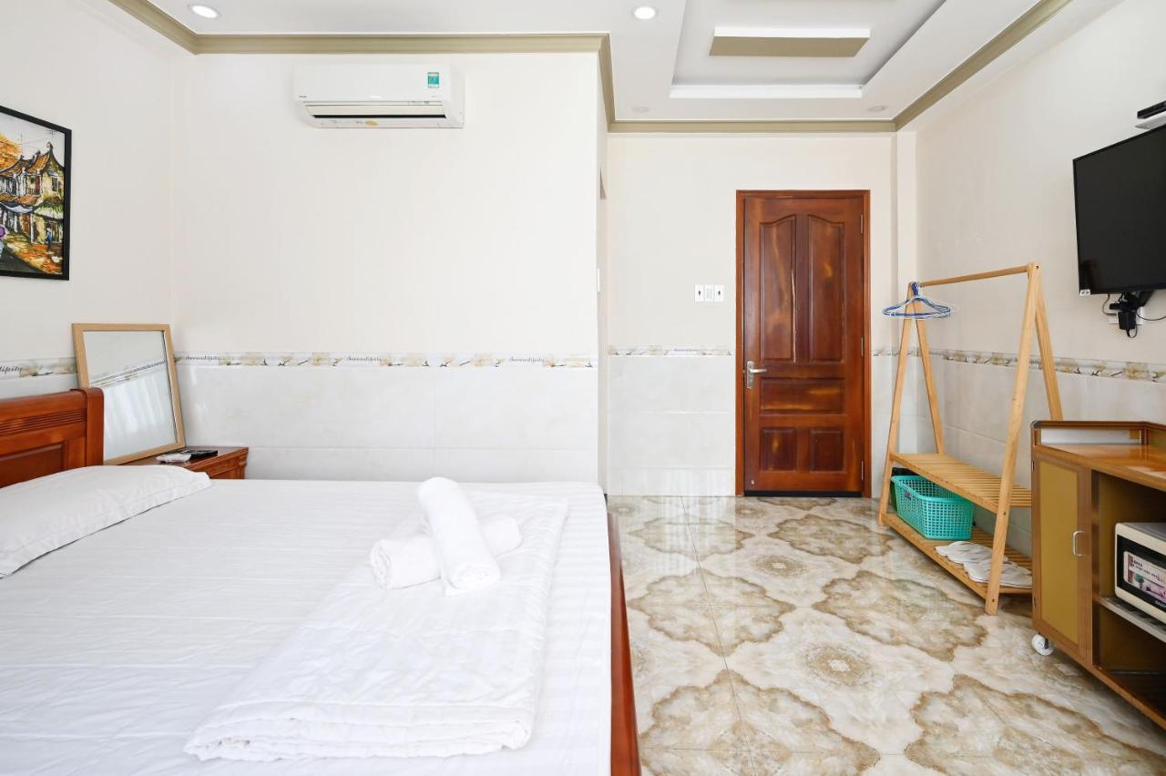 Huyen House Apartment Ho Chi Minh City Exterior photo